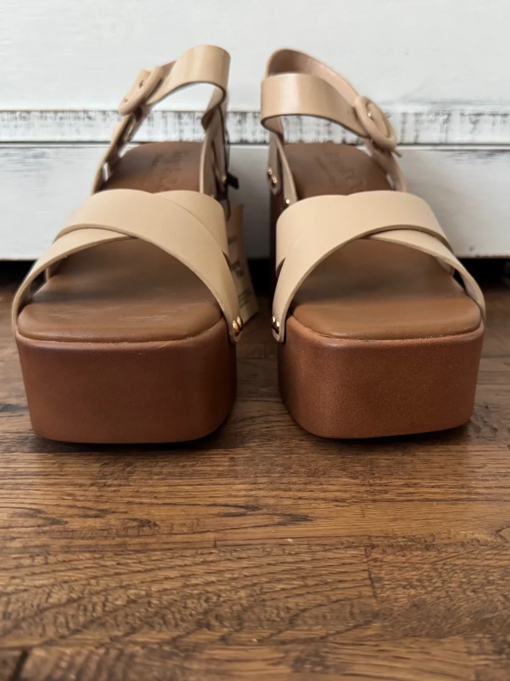 NWT Rag & Co Cristina Cross Strap Embellished Leather Platform Heels Size 8